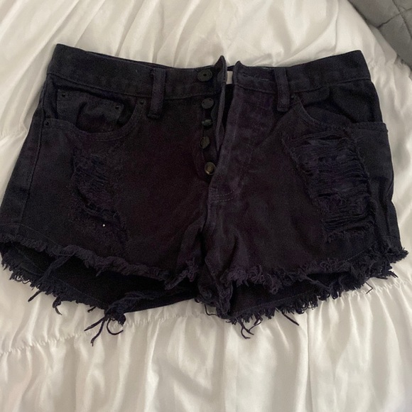 Brandy Melville shorts - Picture 1 of 3